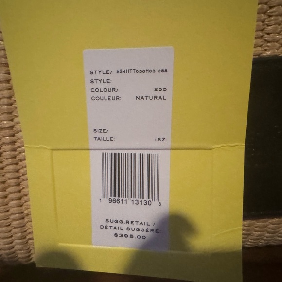 New w tags. Marc Jacob’s Raffia Tote bag. - Picture 5 of 7